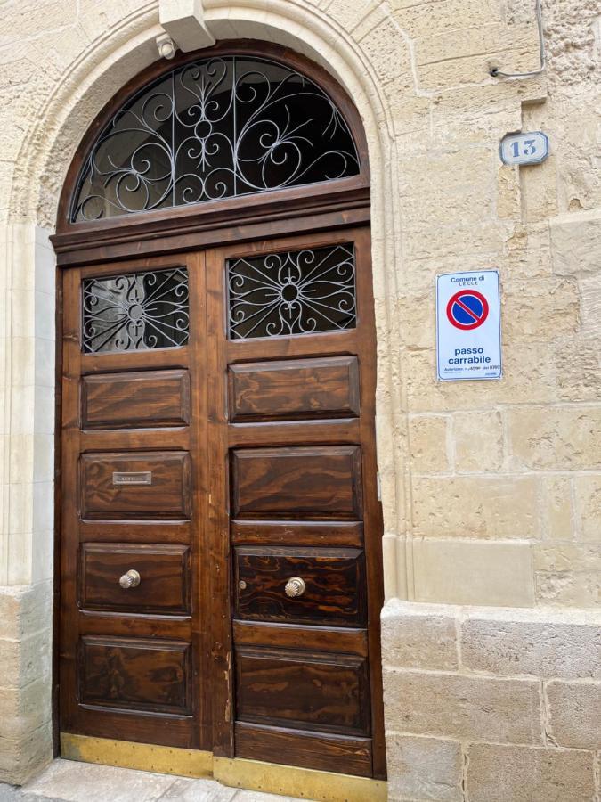 Casa Vacanze B&B Regina Maria レッチェ エクステリア 写真